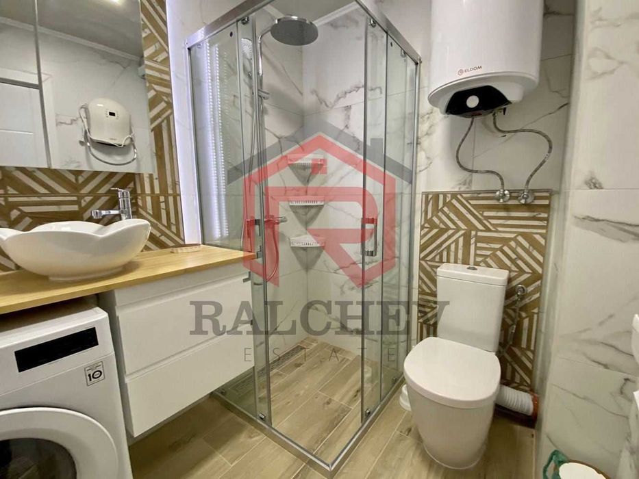 Дава се под наем Двустаен апартамент в к.к. Св.Св. Константин и Елена - 70 кв.м за 650 € - Снимка #9