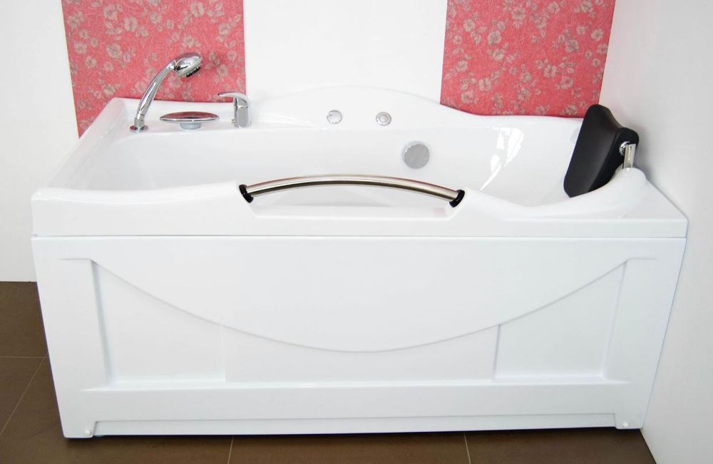 Dressing și cada hidromasaj