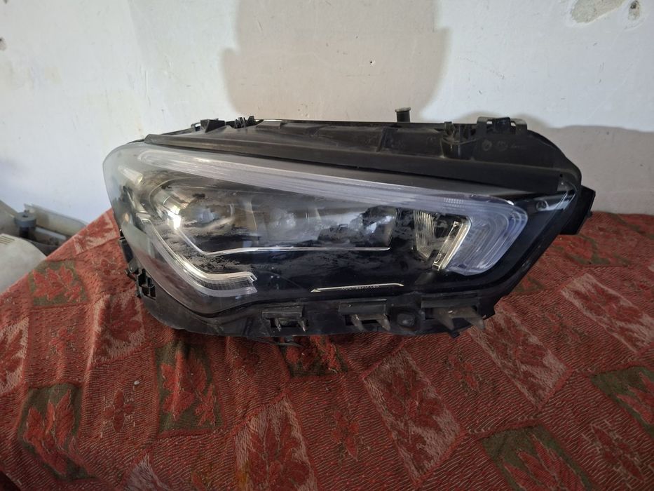 Mercedes CLA c118/x118 Full Led (2019/2025) ляв фар

400er