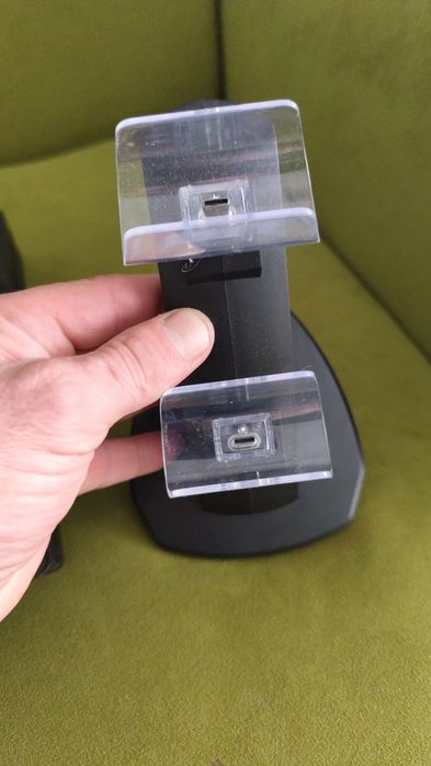 Плейстейшън 4 про