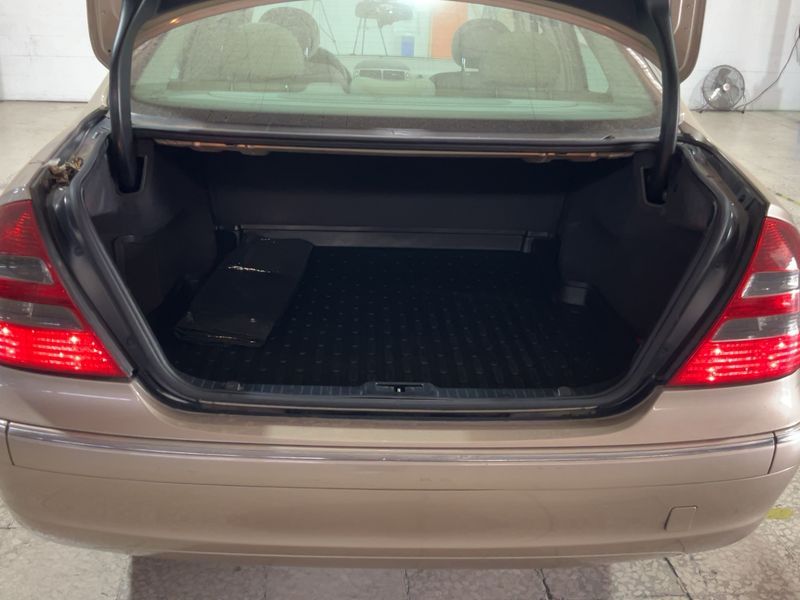 Mercedes-Benz E-Klasse E 270 CDI Elegance 2004