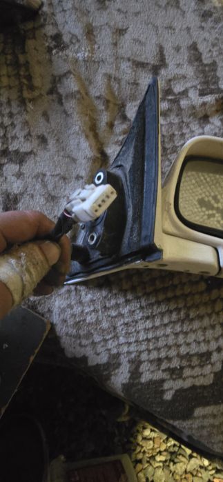 Зеркала на камри 10 и Карине е