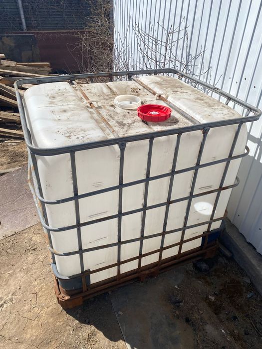 бочка 1тон срочно