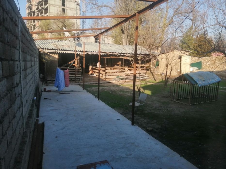 Участок/ер ховли