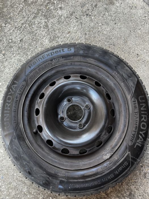 Гуми UNIROYAL  165/70/14