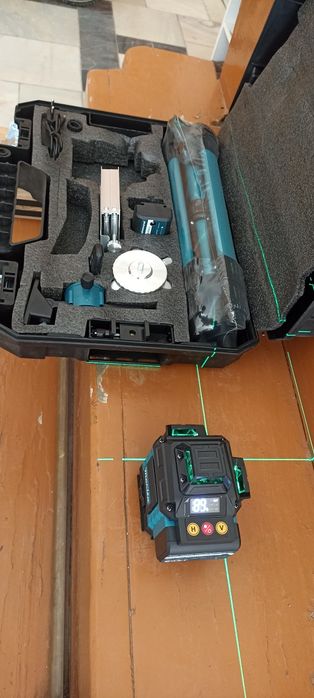 Продам 3д лазер макита