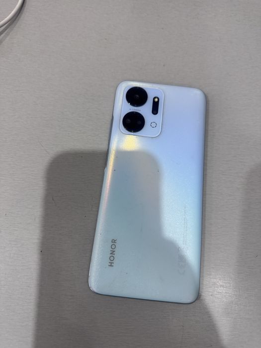 Срочно продам телефон Honor X7A