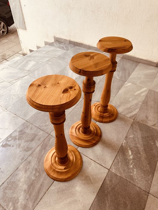 Комплект 3 масивни дървени поставки / pedestal tables / rustic pine