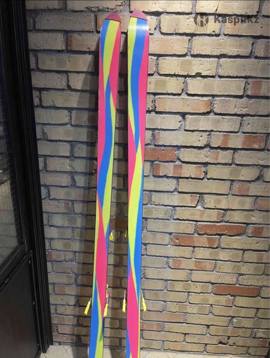 Горные лыжи Head