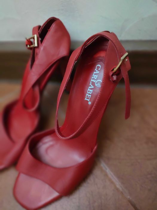 Распродажа женской обуви