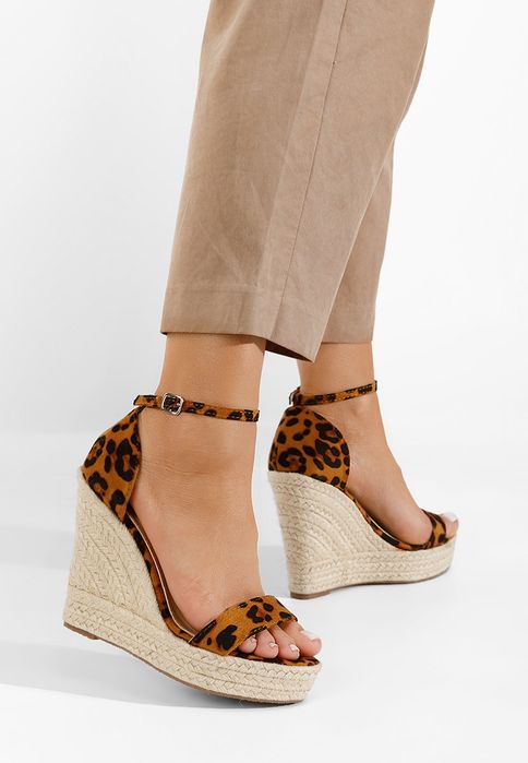 Дамски сандали на платформа