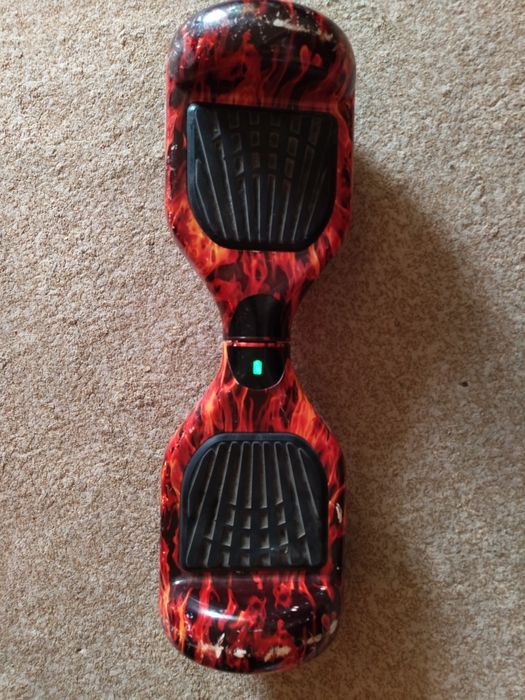 Hoverboard, Se conectează la Bluetooth+Încărcător