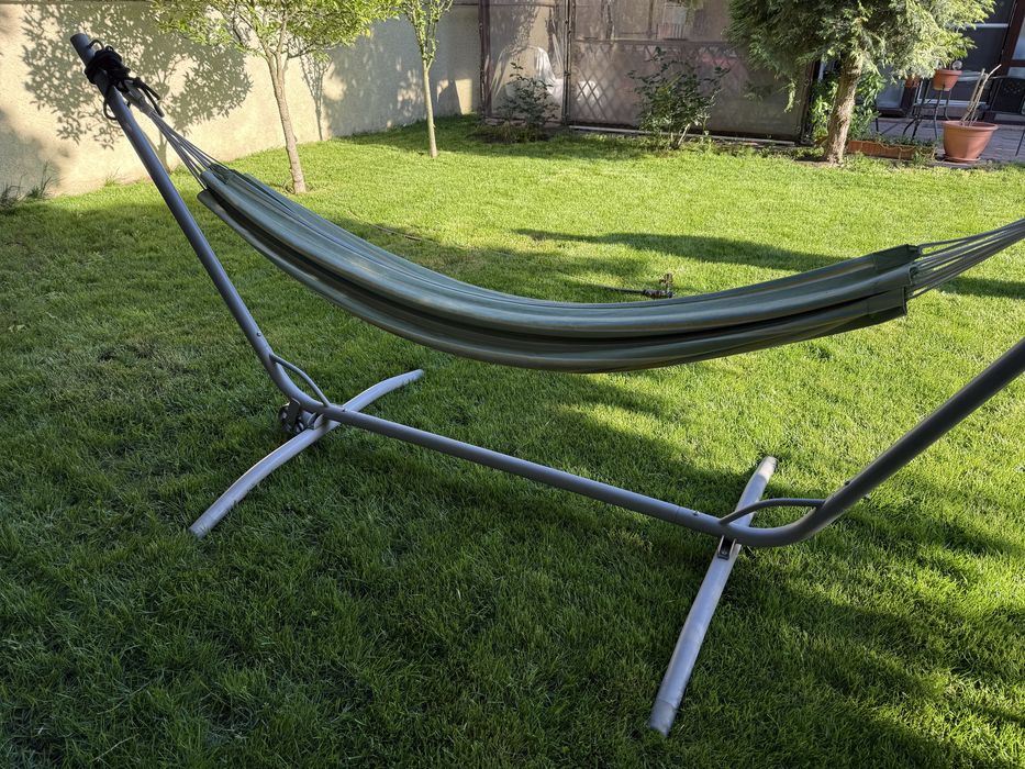 Hamac cu suport metalic