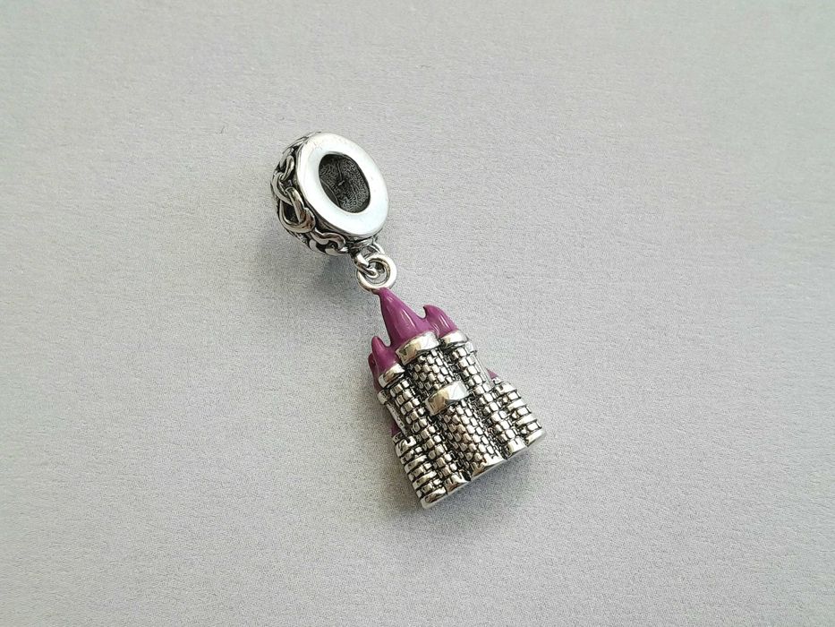 Charm castel fermecat - argint si zirconiu cubic