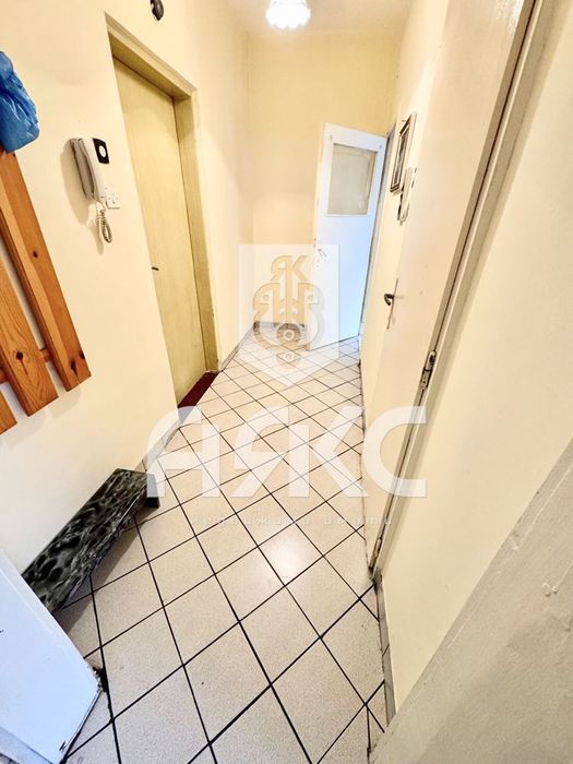 Продава се Едностаен апартамент в София, Младост 1 - 42 кв.м за 3215 €/кв.м - Снимка #7