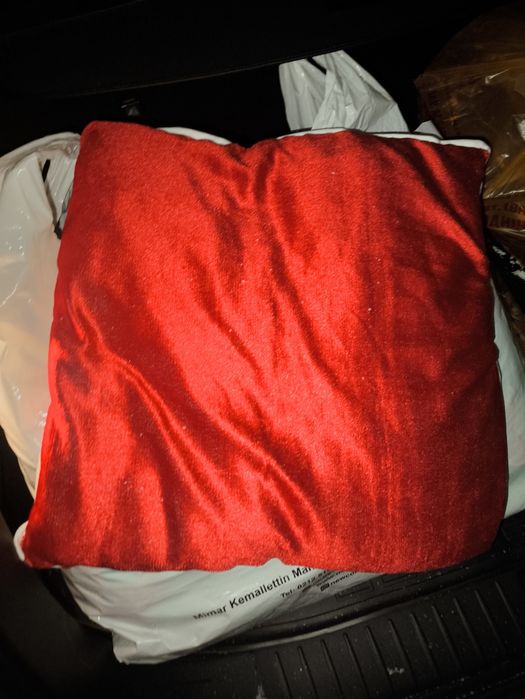 Продам подушки комплект