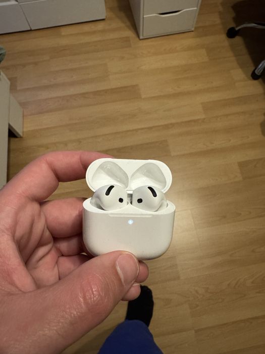 Apple Airpods 4 ОРИГИНАЛНИ