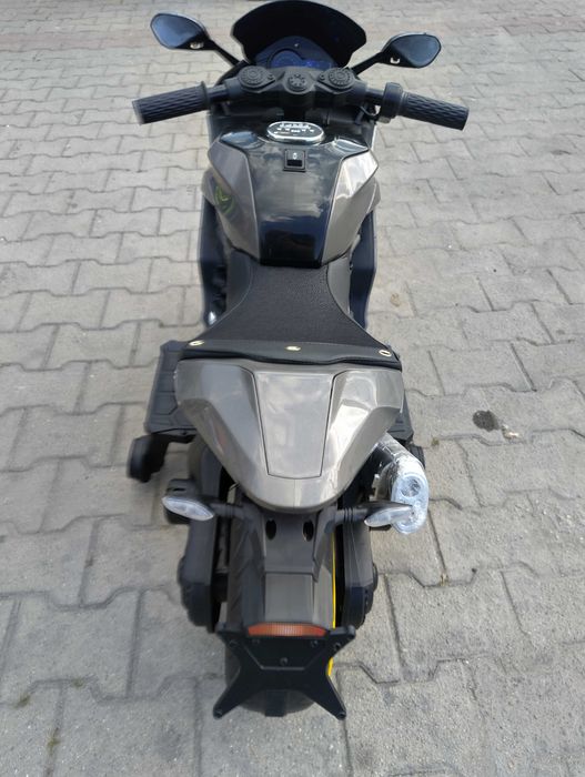 KAWASAKI акумулаторен мотор SURFER сив