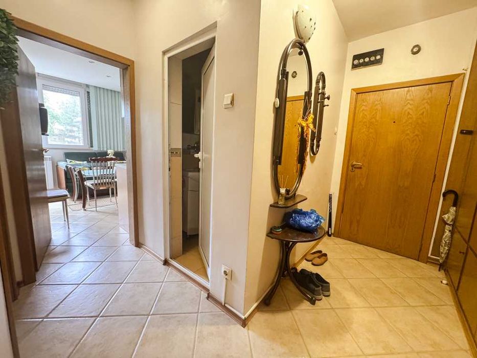 Дава се под наем Двустаен апартамент в Русе, Възраждане - 60 кв.м за 96900 € - Снимка #10