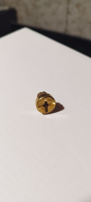 Винт за клапан BMW е36 е38 е39 е46 е53 E60 E61  и др.