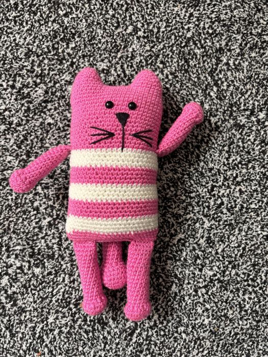 Продаются игрушки связанные своими руками