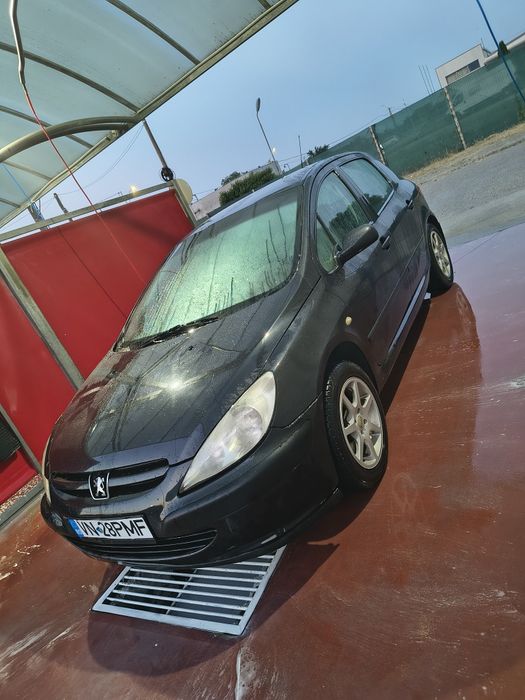 Mașină Peugeot 307