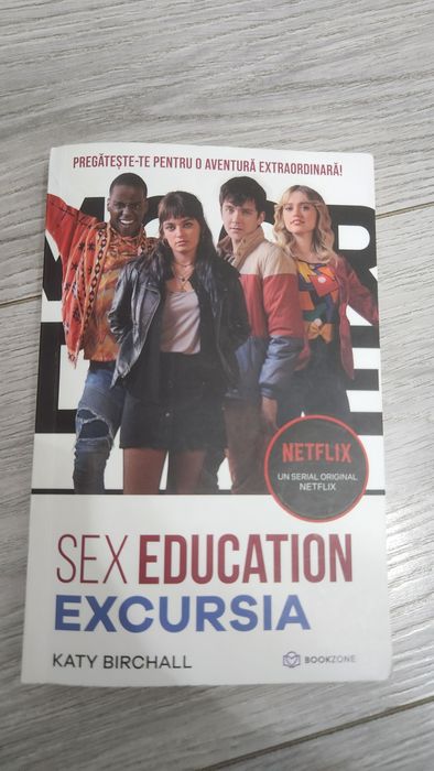 Pachet de doua carti " Sex Education" 
- Un ghid onest pentru adolesce