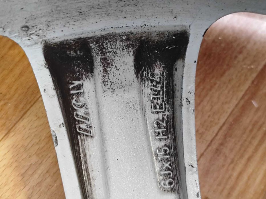 Оригинални алуминиеви джанти Mercedes-Benz 15" (5x112 / 6Jx15 ET44)