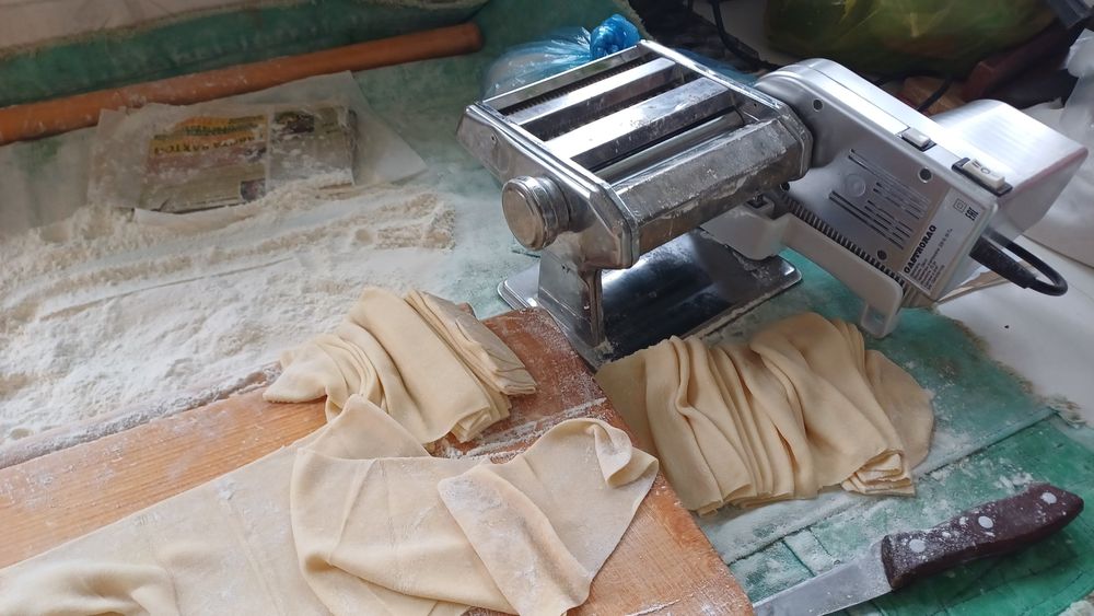 Лапшерезка, тестораскатка