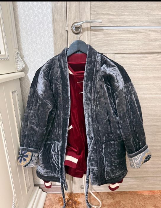 Бешпент бомбер. 7500 тыс теңге.