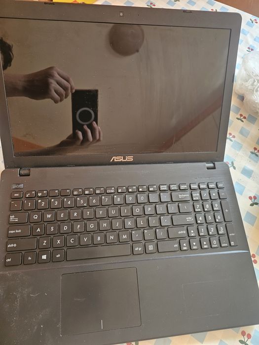 Vand leptop de gaming