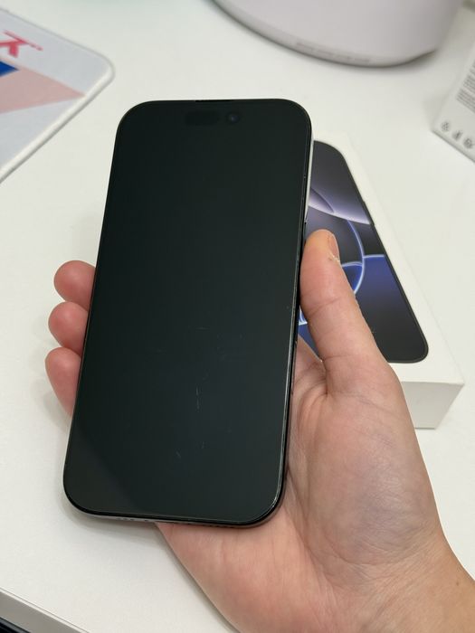 Продам Iphone 16 PRO (256 gb)