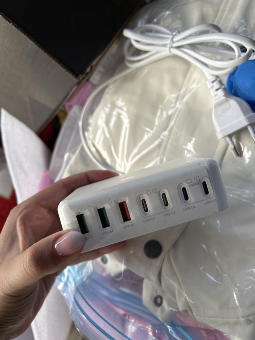 Супер бързо зарядно бързо зареждащ