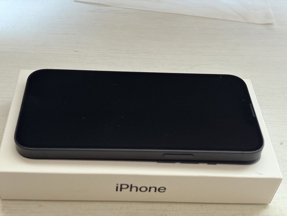 iPhone 13 128GB - отлично състояние