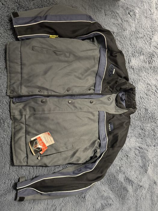 Jacheta moto noua cu eticheta barbati marimea XL