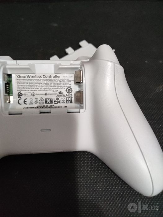 Продам геймпад Xbox оригинал на tmr стиках
