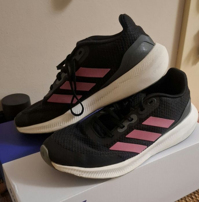 Adidas МАРАТОНКИ 36 И 2/3