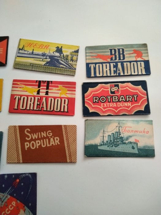 Продавам малка колекция от стари ножчета за бръснене