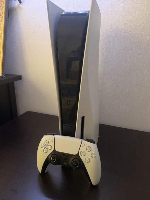 Playstation 5  varianta cu disc ‼️