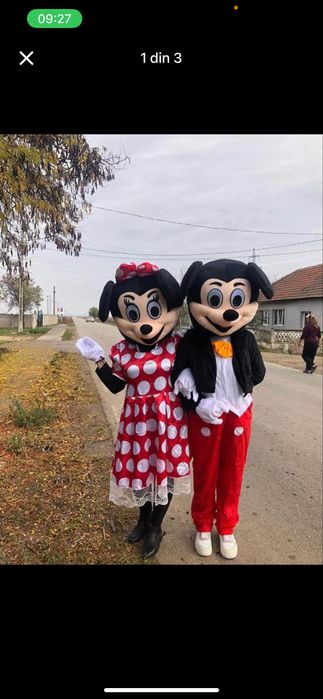 Vând mascote aproape noi