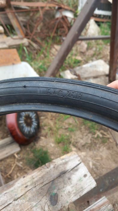 Продавам 2бр външи гуми 20"цола и 2бр капли