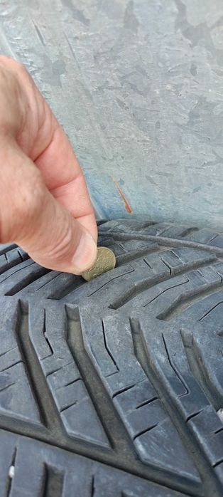 Продавам  Всесезонни Гуми