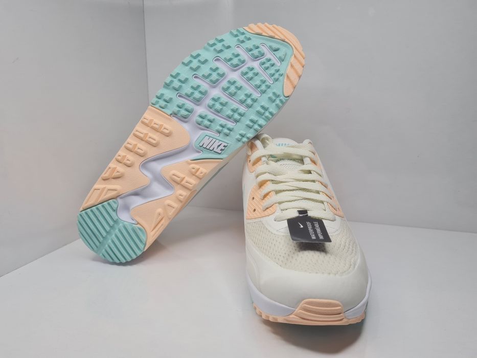 Кецове Nike Air Max 90

Нови без кутия.

Размер 45 стелка 29 см.

Цена