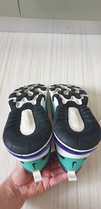 Nike Air Max 270 UK 8.5 US 9.5 / 43 /27.5см ОРИГИНАЛ! Мъжки Маратонки