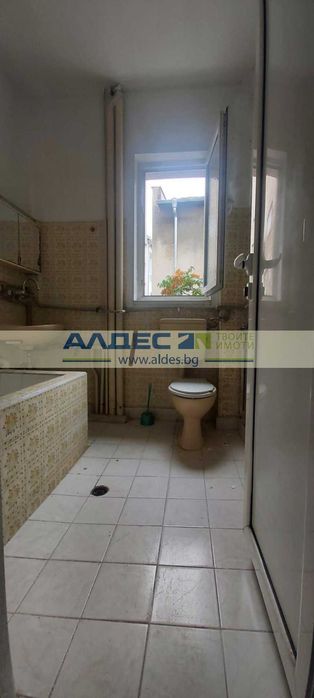 Продава се Тристаен апартамент в София, Център - 70 кв.м за 4215 €/кв.м - Снимка #7