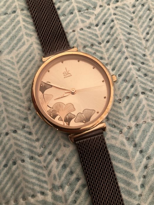 Нов дамски часовник