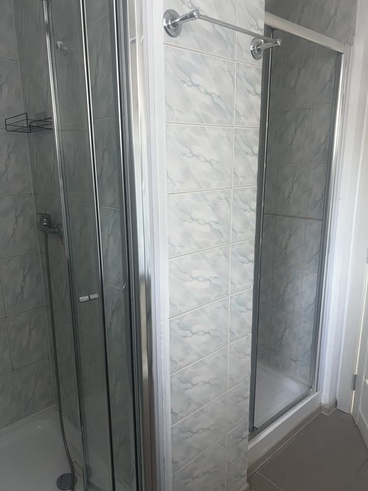 Inchiriere casa cazare mucitori