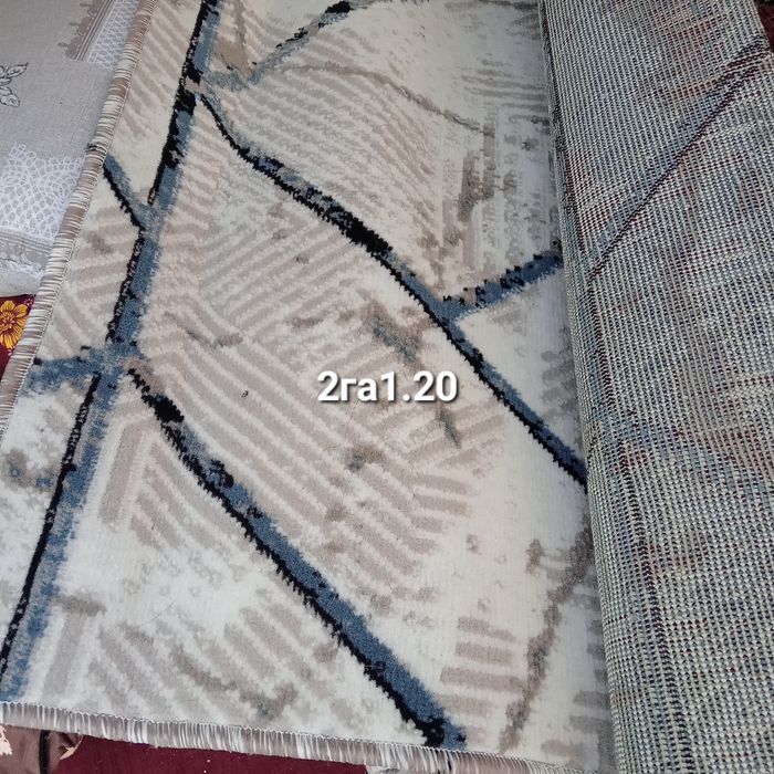 Хар хил гиламлар колинлар дарошкалар сотилади