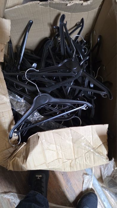 Вешалка рубашкой брюки