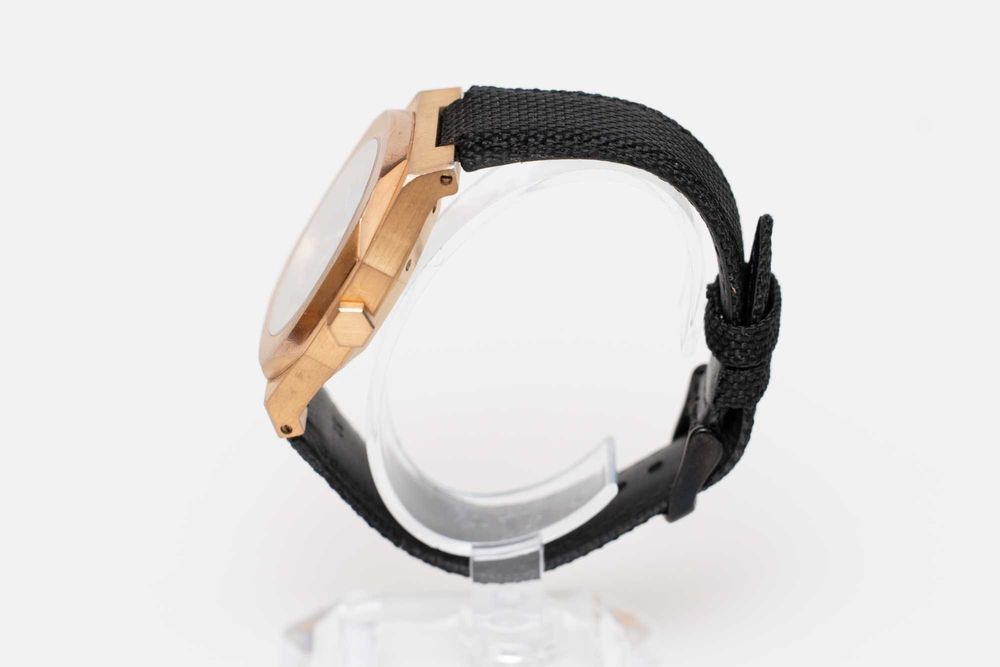 D1 Milano Skeleton Automatic – оригинален, с две каишки